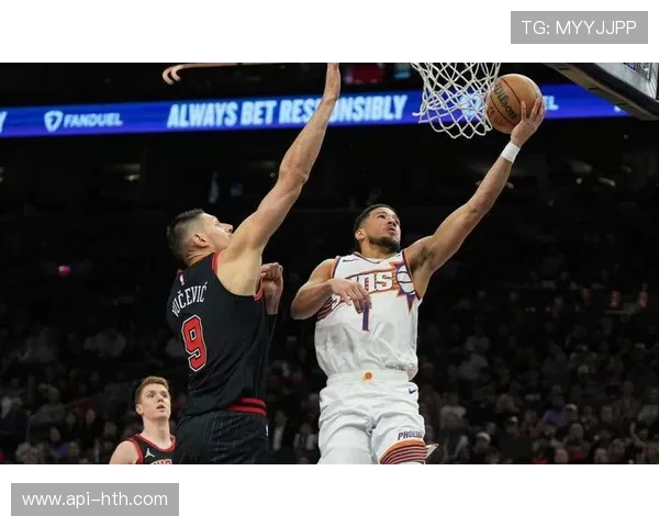 布克下半场爆发砍29分 未能带领太阳队完成逆转绝杀