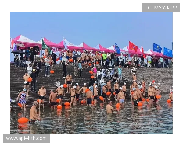 云南冬泳比赛临沧市游泳协会获抢滩赛团体第二